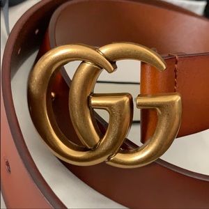 Gucci Gold buckle tan leather belt sz 95